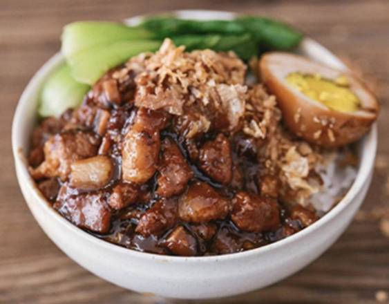 Braised pork rice 卤肉饭